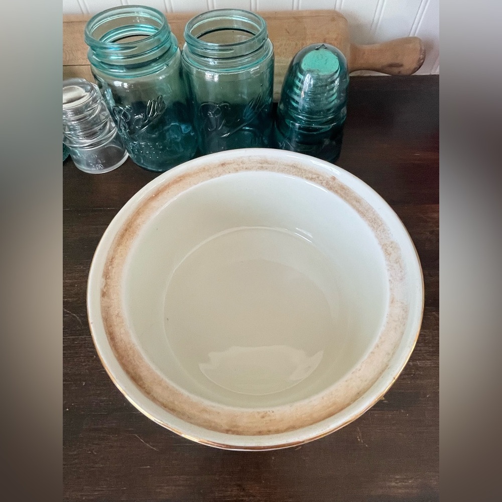 SOLD Vintage Hall China Vegetable Harvest Casserole Dish❤️🥕 - Picture 3 of 13